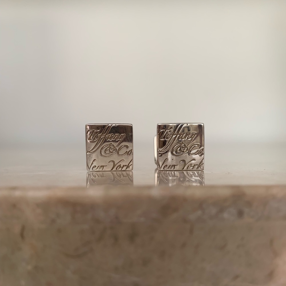 🎉HP x2🎉 Tiffany & Co. Square Note Cuff Links